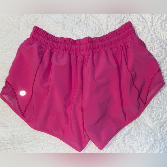 Lululemon Hotty Hots 2.5” - Picture 4 of 6